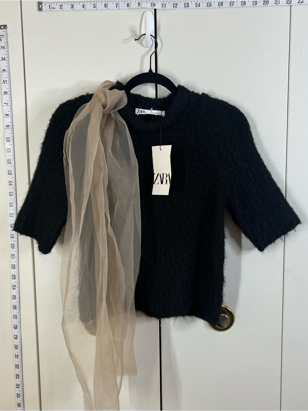 Zara Size M Black Textured Short Sleeve Sweater Top w/ Sheer Scarf Detail